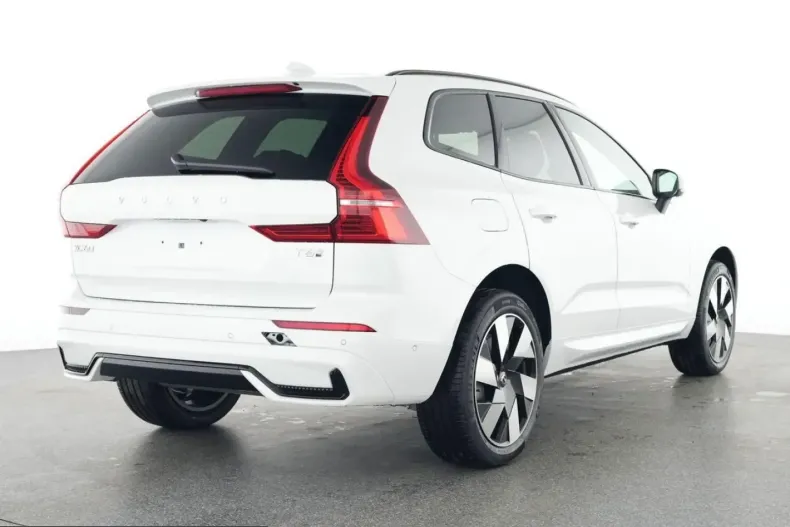 Volvo XC60 din 2025 cu 26.679 km - oferta VOL210334 - foto 2