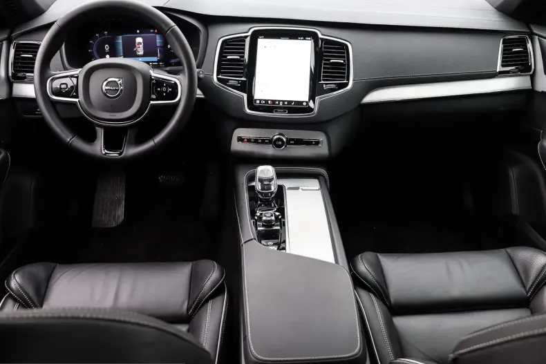 Volvo XC90 din 2024 cu 27.951 km - oferta VOL210336 - foto 5