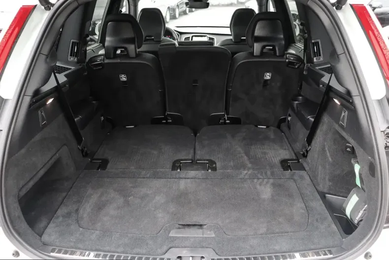 Volvo XC90 din 2024 cu 27.951 km - oferta VOL210336 - foto 16
