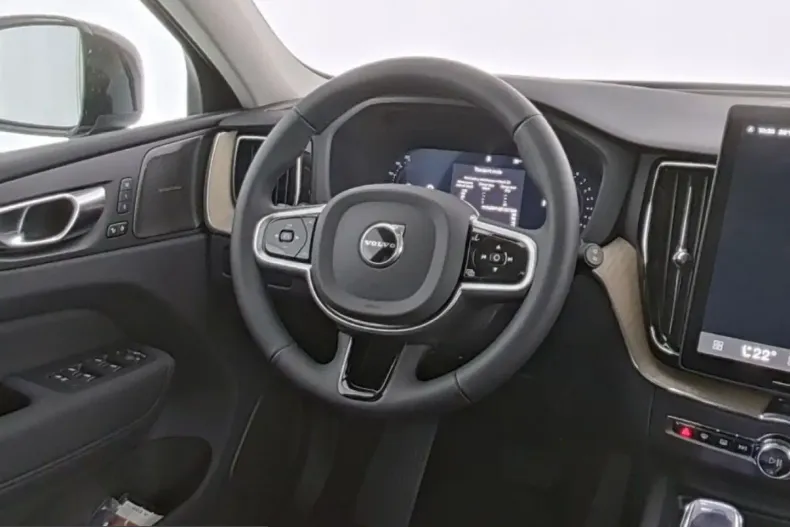 Volvo XC60 din 2025 cu 21.979 km - oferta VOL210337 - foto 14