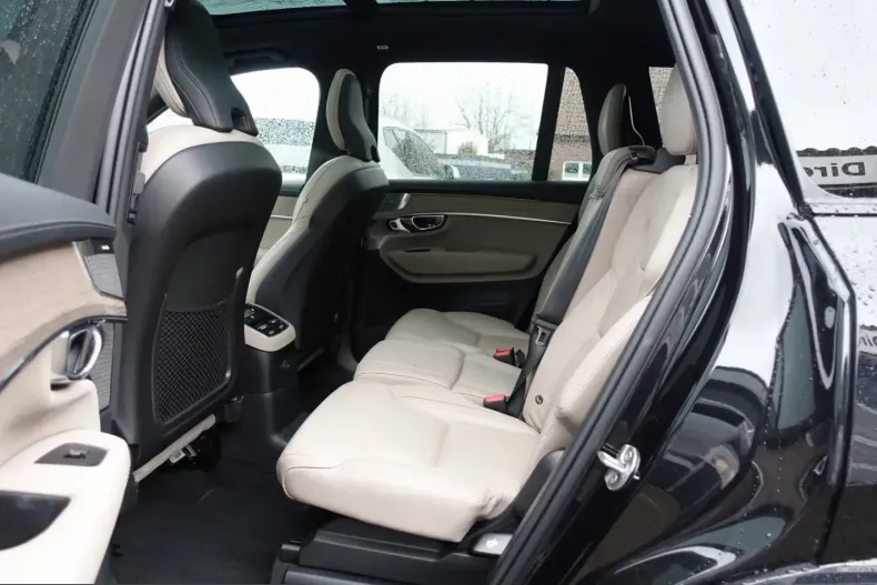 Volvo XC90 din 2025 cu 20.100 km - oferta VOL210338 - foto 8