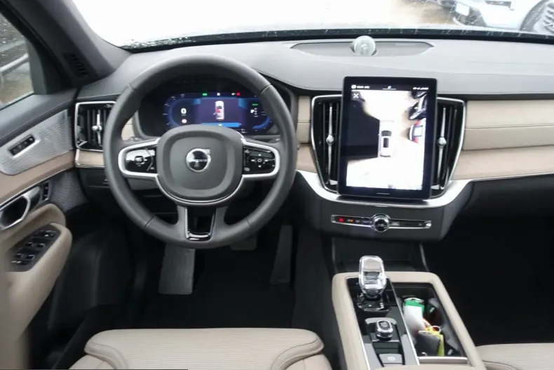Volvo XC90 din 2025 cu 20.100 km - oferta VOL210338 - foto 12