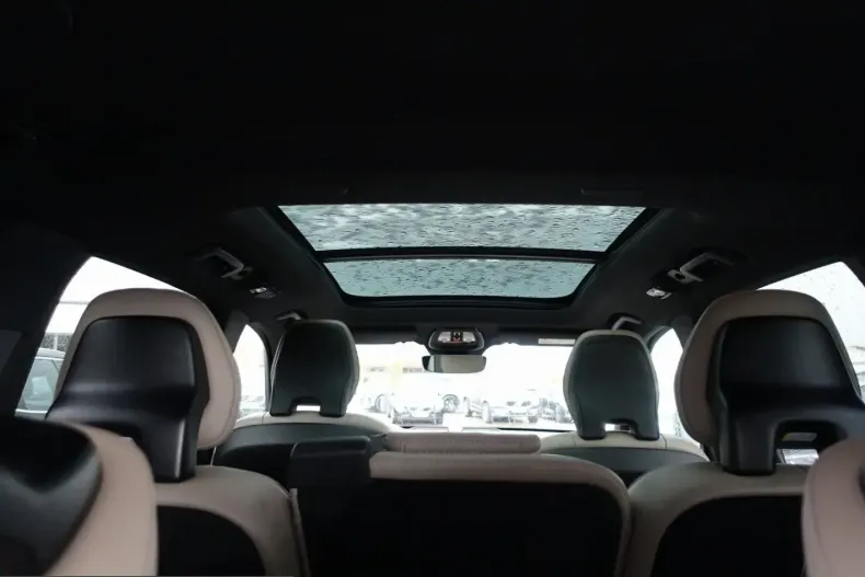 Volvo XC90 din 2025 cu 20.100 km - oferta VOL210338 - foto 16