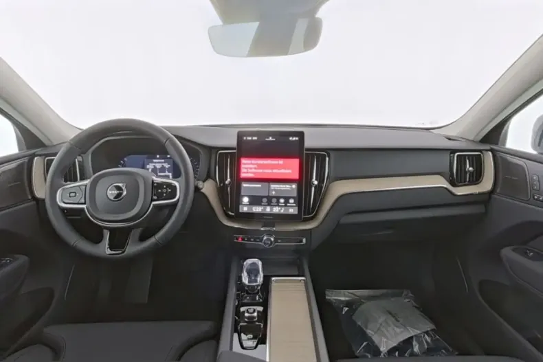 Volvo XC60 din 2025 cu 26.622 km - oferta VOL210339 - foto 8