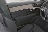 Volvo XC90 din 2025 cu 18.090 km - oferta VOL210340 - foto 12