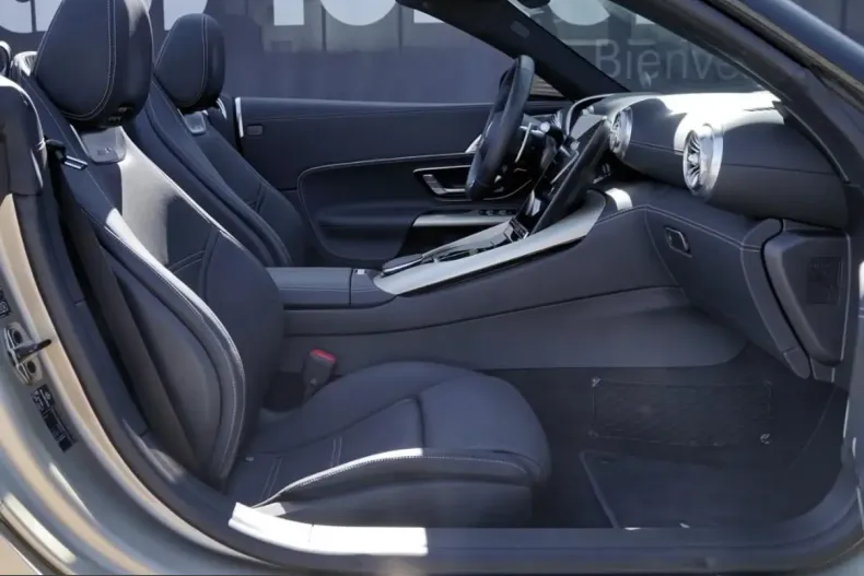 Mercedes-Benz SL 63 AMG (Clasa SL) din 2024 cu 5.473 km - oferta MER210351 - foto 5