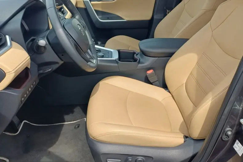 Toyota RAV4 din 2024 cu 14.311 km - oferta TOY210355 - foto 10