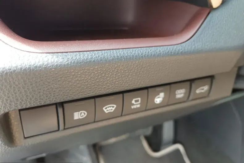 Toyota RAV4 din 2024 cu 14.311 km - oferta TOY210355 - foto 14