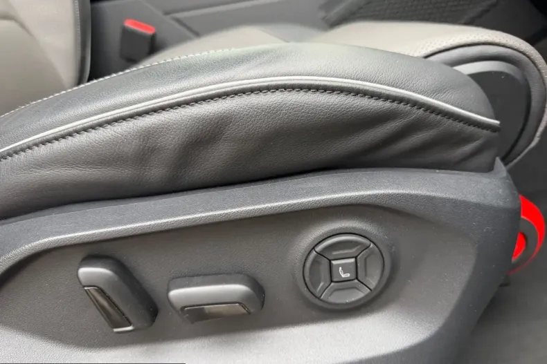 Volkswagen Touareg din 2022 cu 97.000 km - oferta VOL210363 - foto 12