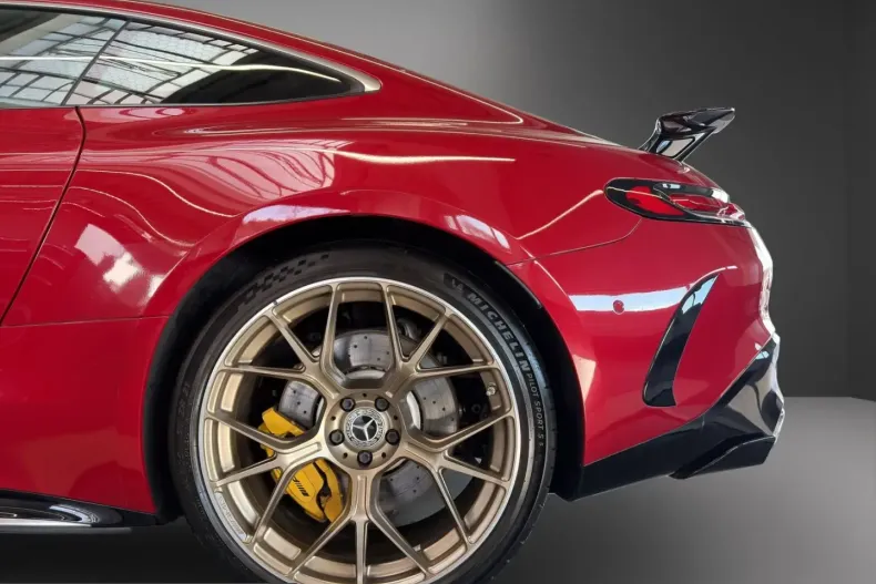 Mercedes-Benz AMG GT (Clasa GT) din 2023 cu 17.852 km - oferta MER210368 - foto 17