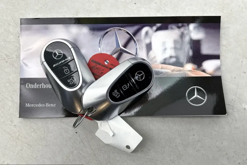 Mercedes-Benz AMG GT (Clasa GT) din 2024 cu 22.056 km - oferta MER210370 - foto 39