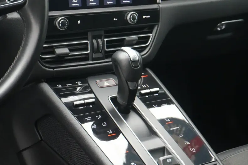 Porsche Macan din 2022 cu 36.000 km - oferta POR210371 - foto 10