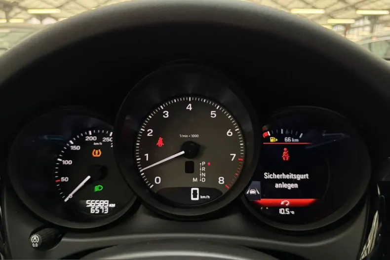 Porsche Macan din 2023 cu 56.301 km - oferta POR210372 - foto 6