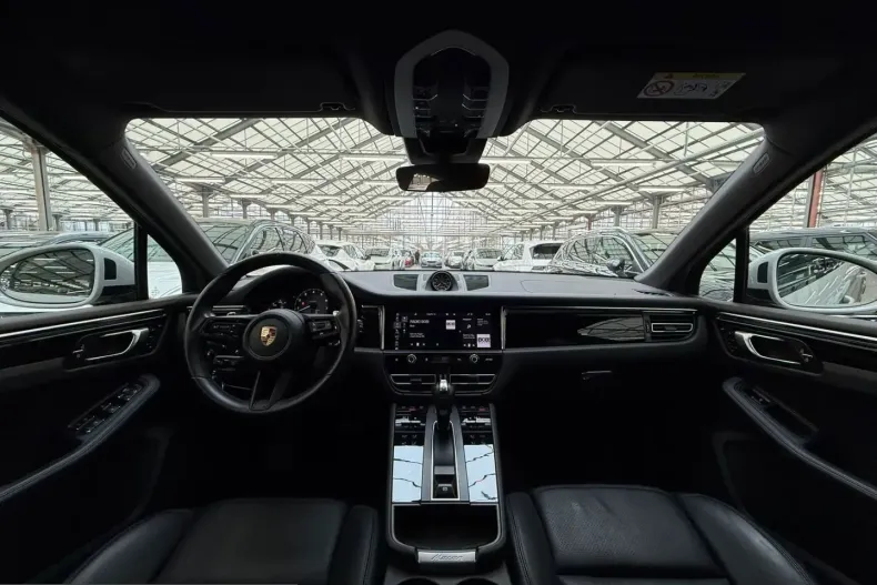 Porsche Macan din 2023 cu 56.301 km - oferta POR210372 - foto 8