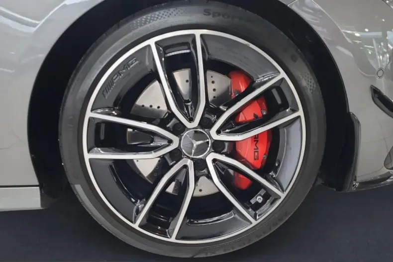 Mercedes-Benz CLA 35 AMG (Clasa CLA) din 2024 cu 8.910 km - oferta MER210378 - foto 5