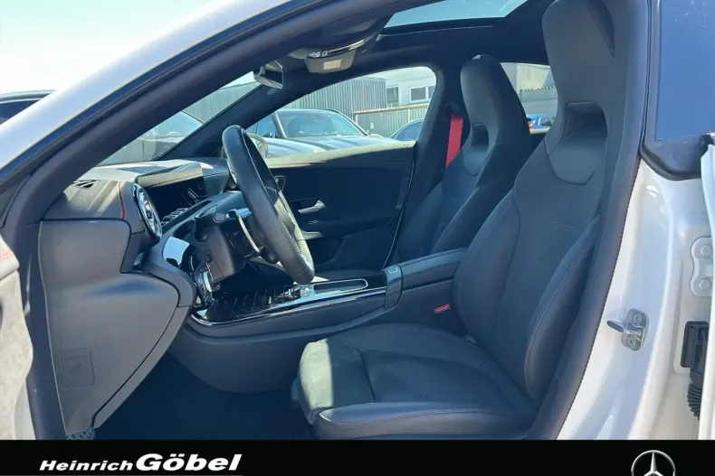 Mercedes-Benz CLA 35 AMG (Clasa CLA) din 2025 cu 7.261 km - oferta MER210382 - foto 9