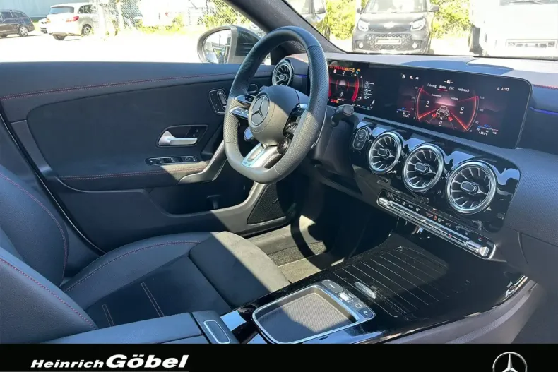 Mercedes-Benz CLA 35 AMG (Clasa CLA) din 2025 cu 7.261 km - oferta MER210382 - foto 18