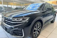 Volkswagen Touareg din 2025 cu 14.962 km - oferta VOL210383 - foto 1