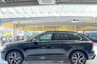 Volkswagen Touareg din 2025 cu 14.962 km - oferta VOL210383 - foto 2