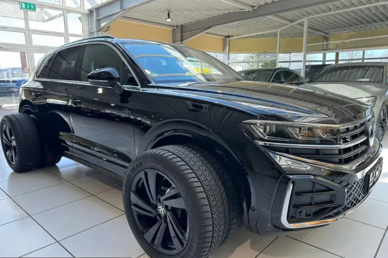 Volkswagen Touareg din 2025 cu 14.962 km - oferta VOL210383 - foto 19