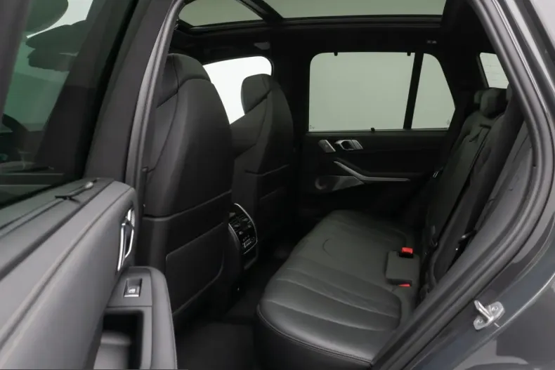 BMW X5 M50 (Seria X) din 2022 cu 67.095 km - oferta BMW210391 - foto 24