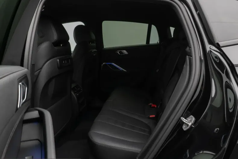 BMW X6 (Seria X) din 2022 cu 54.133 km - oferta BMW210392 - foto 25