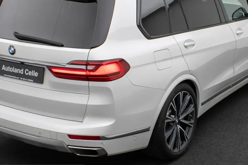 BMW X7 (Seria X) din 2022 cu 59.124 km - oferta BMW210394 - foto 17