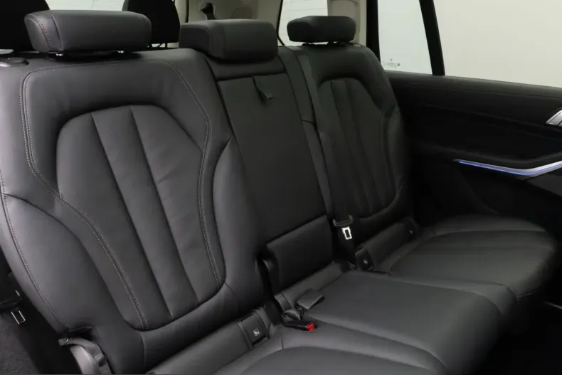 BMW X7 (Seria X) din 2022 cu 59.124 km - oferta BMW210394 - foto 27