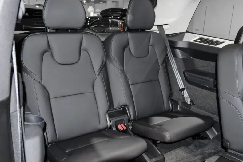 Volvo XC90 din 2025 cu 23.700 km - oferta VOL210396 - foto 15