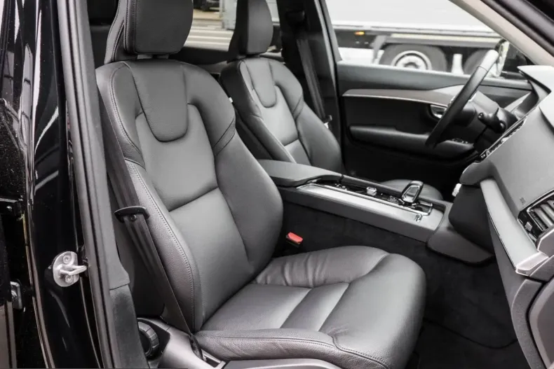 Volvo XC90 din 2024 cu 20.000 km - oferta VOL210399 - foto 6