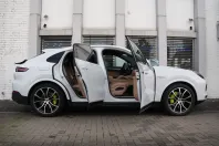 Porsche Cayenne din 2023 cu 61.210 km - oferta POR210410 - foto 1