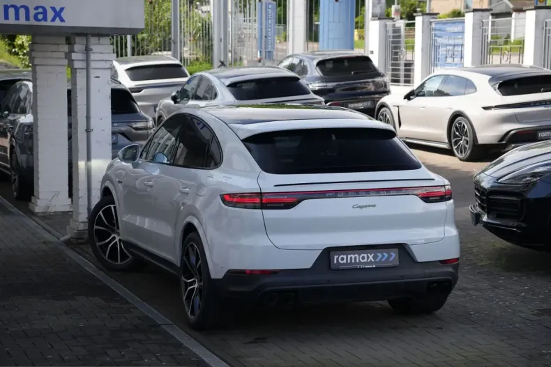 Porsche Cayenne din 2023 cu 61.210 km - oferta POR210410 - foto 8