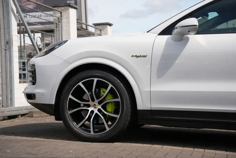 Porsche Cayenne din 2023 cu 61.210 km - oferta POR210410 - foto 14