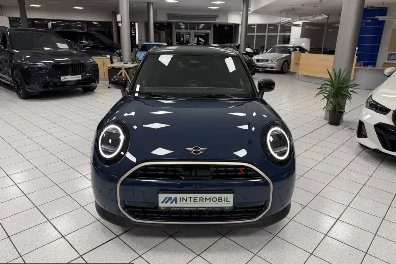 MINI Cooper S din 2025 cu 3.600 km - oferta MIN210414 - foto 1