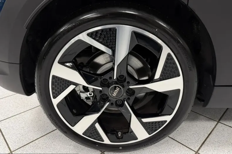 MINI Cooper S din 2025 cu 3.600 km - oferta MIN210414 - foto 6