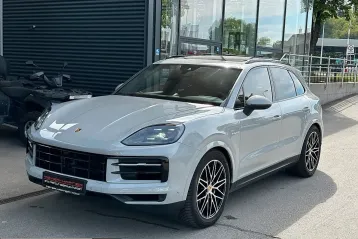Porsche Cayenne din 2023 - oferta POR210416