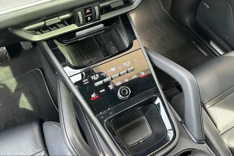 Porsche Cayenne din 2023 cu 70.518 km - oferta POR210416 - foto 26