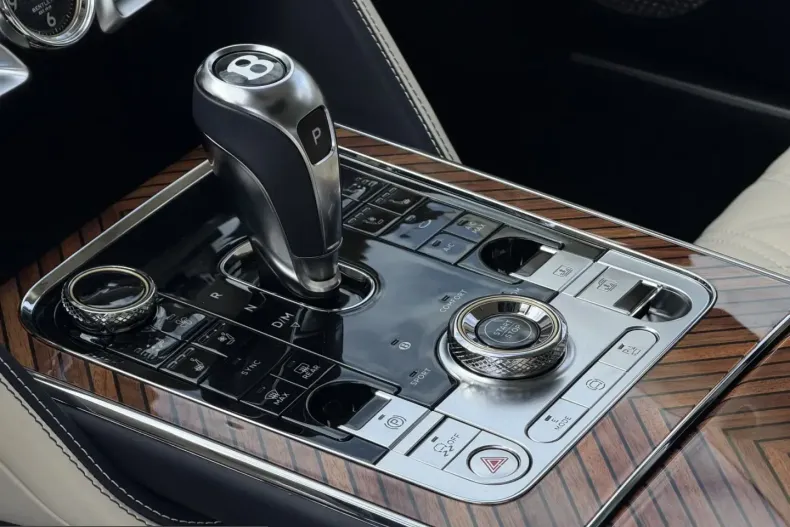 Bentley Flying Spur din 2025 cu 3.590 km - oferta BEN210417 - foto 20