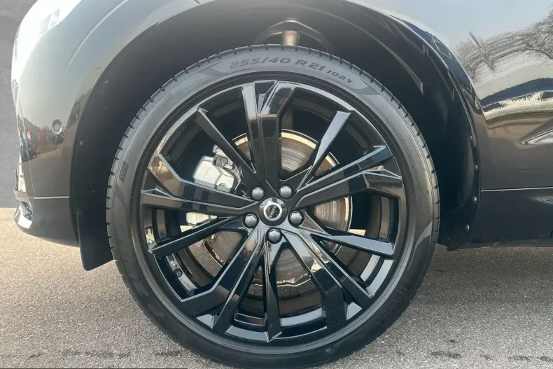 Volvo XC60 din 2025 cu 14.500 km - oferta VOL210431 - foto 3