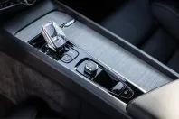 Volvo XC60 din 2025 cu 13.800 km - oferta VOL210435 - foto 11