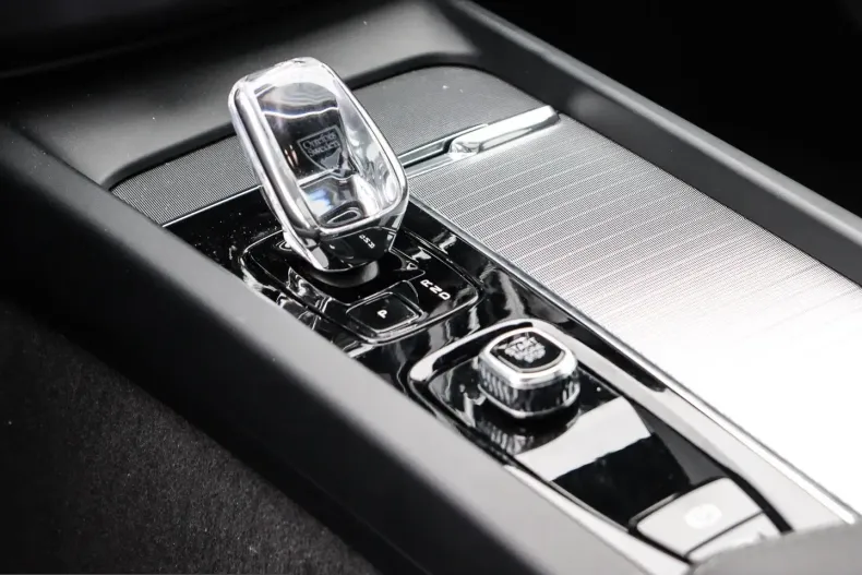 Volvo XC60 din 2024 cu 24.103 km - oferta VOL210436 - foto 12