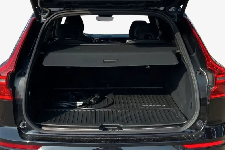 Volvo XC60 din 2024 cu 32.450 km - oferta VOL210438 - foto 6