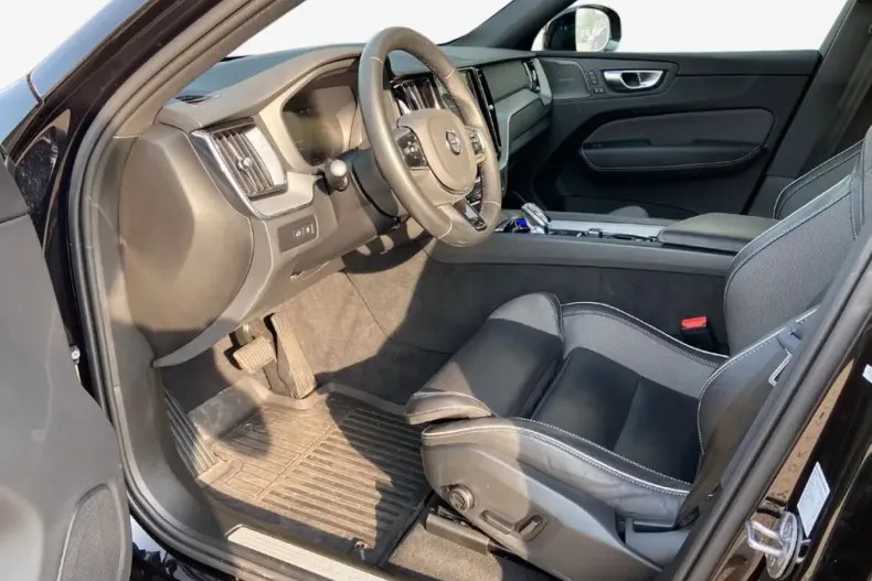 Volvo XC60 din 2024 cu 32.450 km - oferta VOL210438 - foto 7