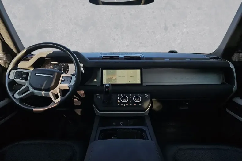 Land Rover Defender din 2022 cu 29.600 km - oferta LAN210441 - foto 4