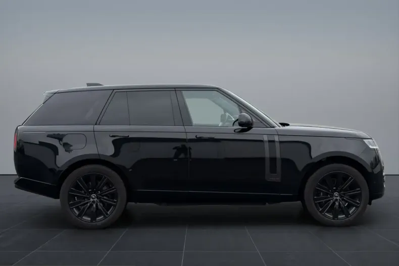 Land Rover Range Rover din 2025 cu 17.950 km - oferta LAN210442 - foto 3