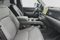 Land Rover Defender din 2024 cu 2.500 km - oferta LAN210444 - foto 3