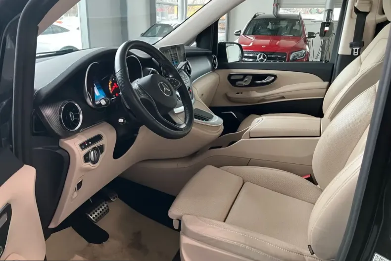 Mercedes-Benz V 300 (Clasa V) din 2023 cu 61.664 km - oferta MER210448 - foto 8