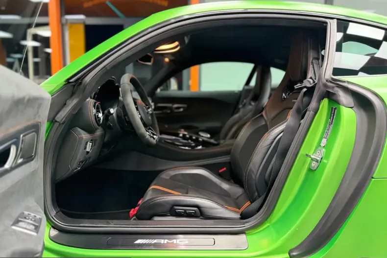 Mercedes-Benz AMG GT (Clasa GT) din 2022 cu 14.000 km - oferta MER210451 - foto 19