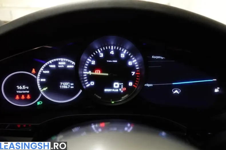 Porsche Cayenne din 2022 cu 69.989 km - oferta POR210452 - foto 10