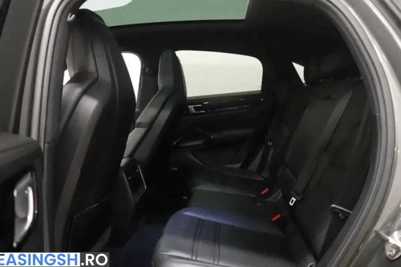 Porsche Cayenne din 2022 cu 69.989 km - oferta POR210452 - foto 24